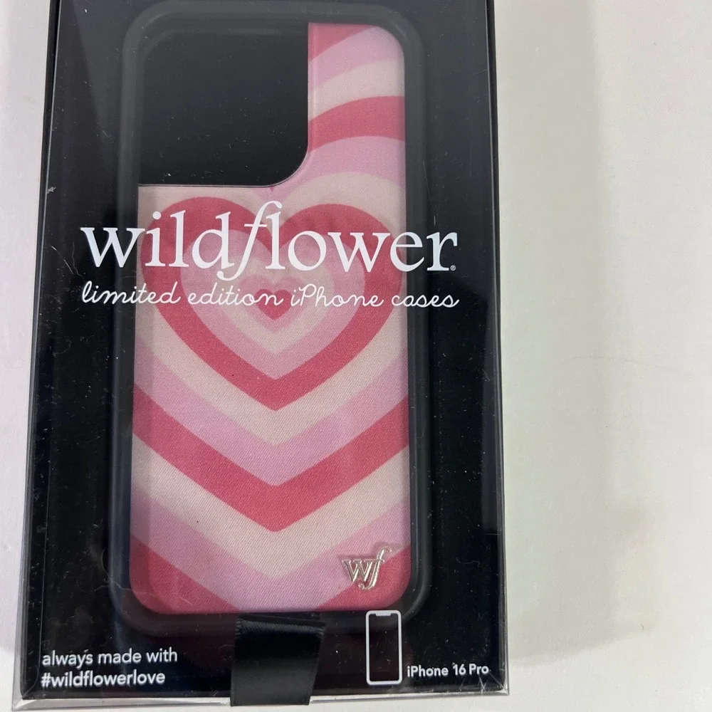 Wildflower iPhone 16 Pro Case Latte Love Pink NIP